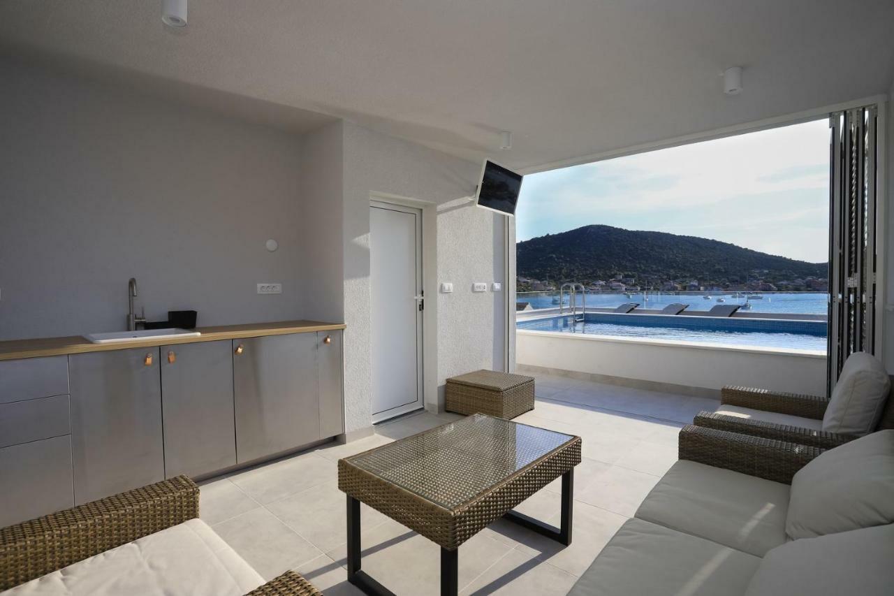Villa Adastra Vinišće Exterior foto
