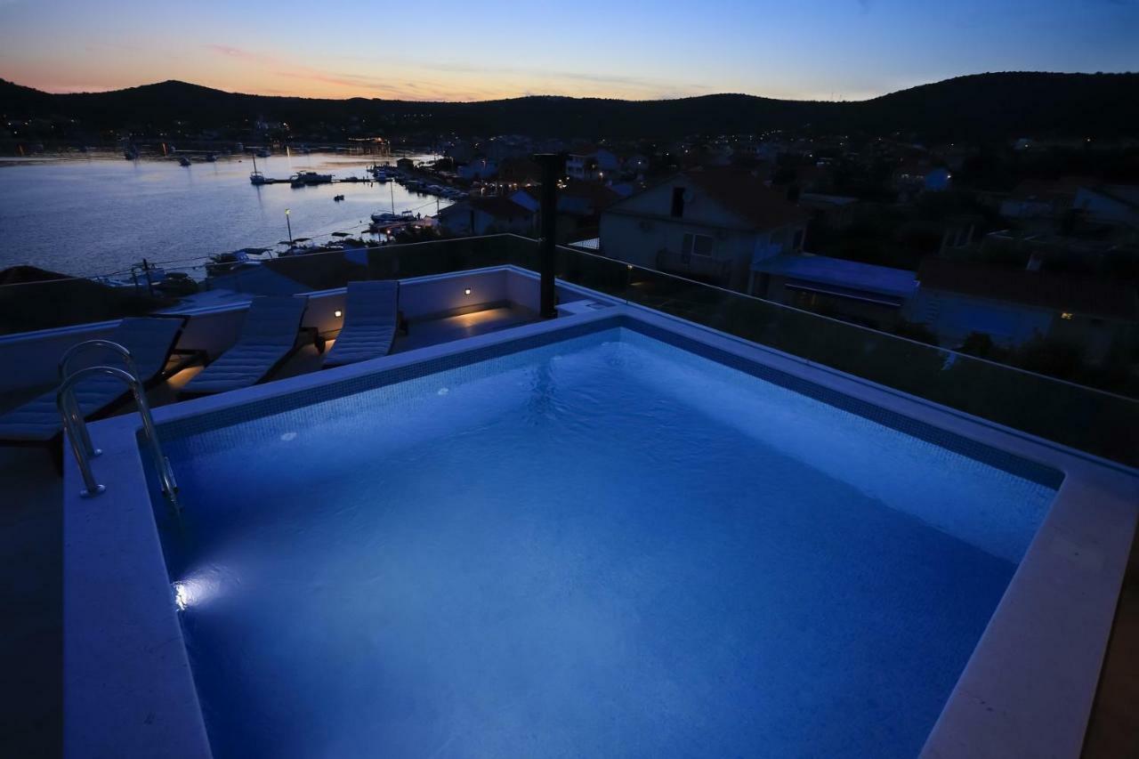 Villa Adastra Vinišće Exterior foto